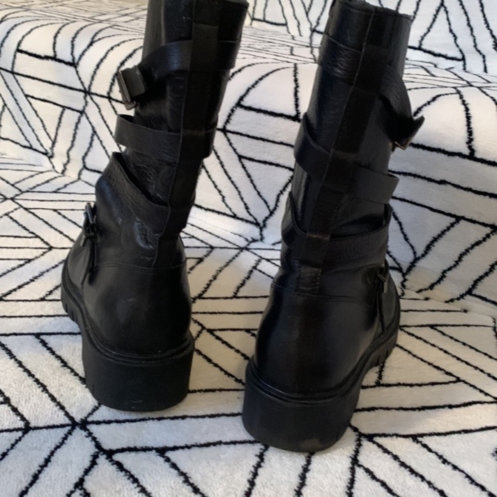 FRYE LEATHER BOOTS. MADE IN ITALY. GREAT CONDITION - Picture 5 of 10